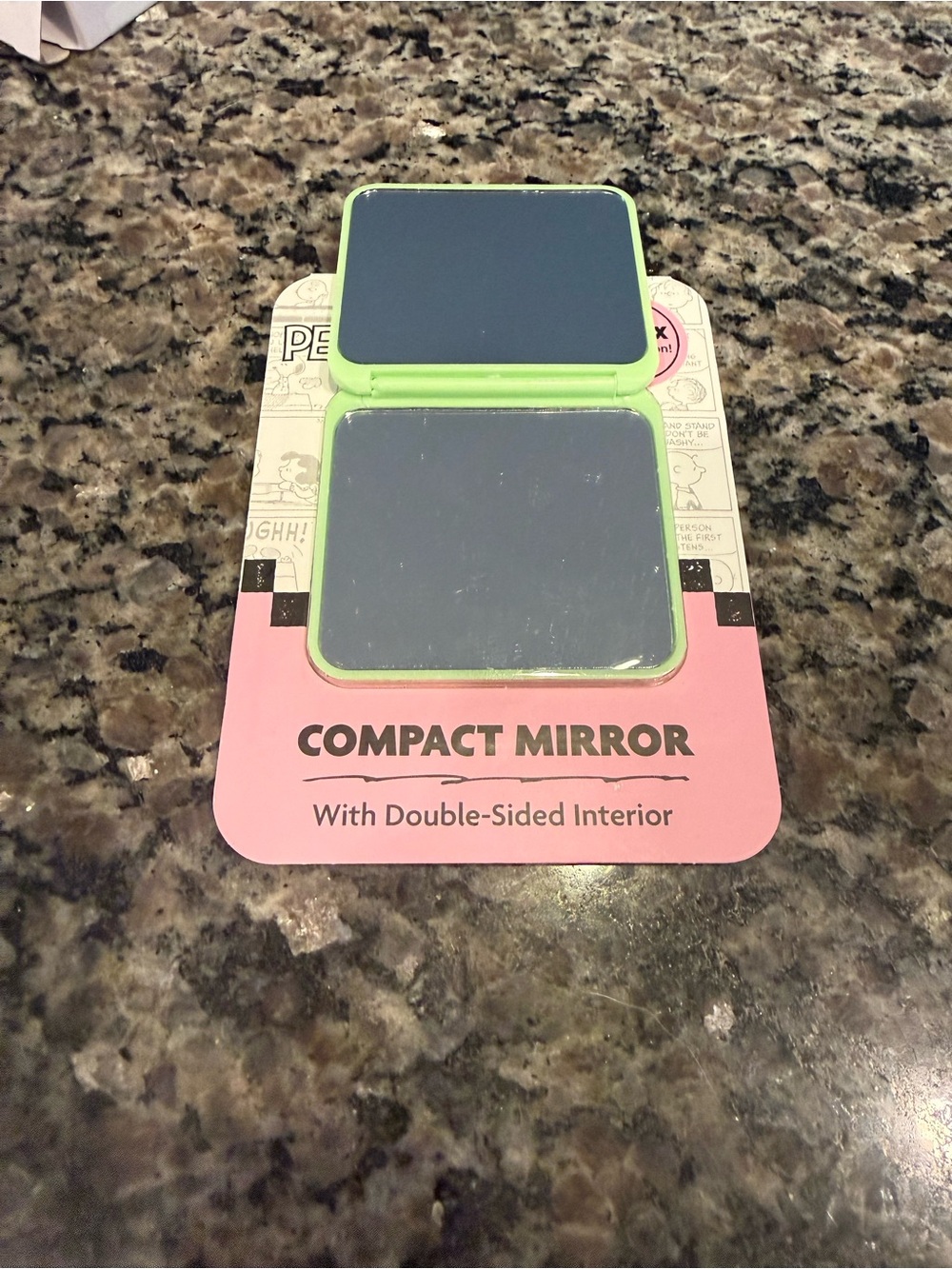 Snoopy Compact Mirror - Picture 3 of 5
